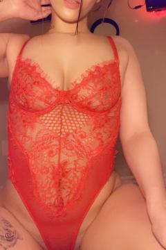 Sophie skyye new in town ready to meet regulars